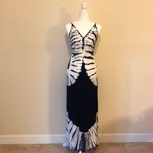 (NWOT) Tie-Dye Maxi Dress
